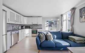 Beautiful Space With Balcony